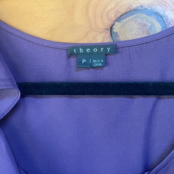 Theory Women's Purple Sleeveless Scoop Neck Ruffled Pullover Top Size Small - Picture 2 of 6